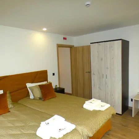 Pinhal Litoral Hotel *